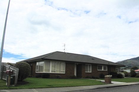 Photo of property in 2 Rosaline Frank Street, Stoke, Nelson, 7011