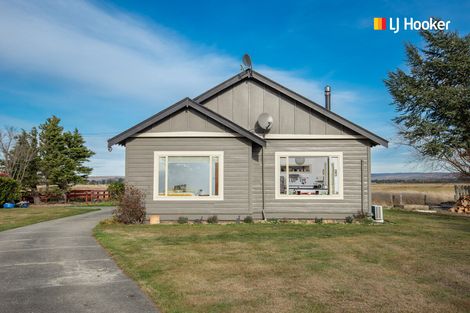 Photo of property in 6189 Middlemarch-sutton Road, Middlemarch, 9597