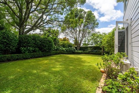 Photo of property in 73 Hinemoa Street, Birkenhead, Auckland, 0626