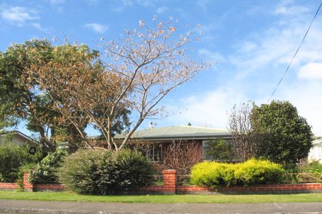 Photo of property in 2 Surrey Street, Taradale, Napier, 4112