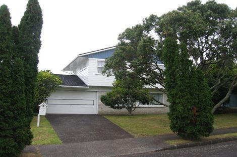 Photo of property in 3 Kerrymaria Place, Hillcrest, Auckland, 0627