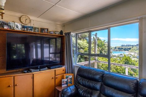 Photo of property in 35 Miro Road, Palm Beach, Waiheke Island, 1081