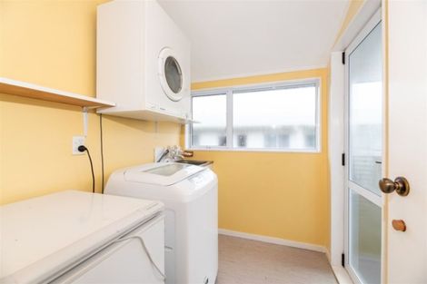Photo of property in 1/6 Koromiko Street, New Lynn, Auckland, 0600