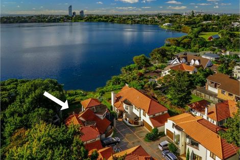 Photo of property in 3/76 Shakespeare Road, Milford, Auckland, 0620