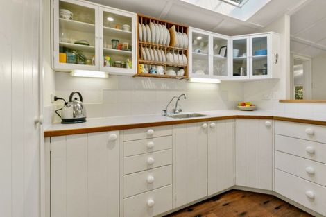 Photo of property in 103 Hinau Road, Waimauku, 0881