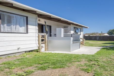Photo of property in 68a Hokio Beach Road, Levin, 5510