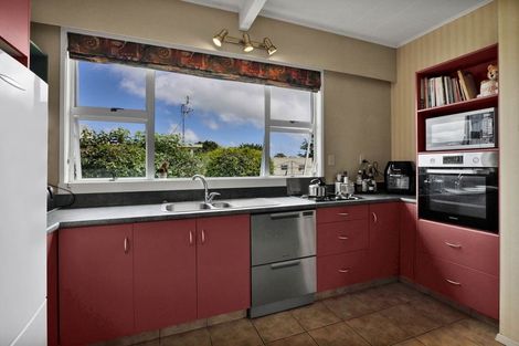 Photo of property in 137 Waihi Road, Hawera, 4610