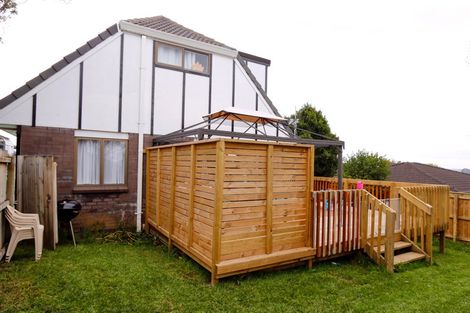 Photo of property in 1/78 Highland Park Drive, Highland Park, Auckland, 2010