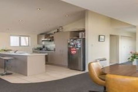 Photo of property in 96b Lyall Parade, Lyall Bay, Wellington, 6022