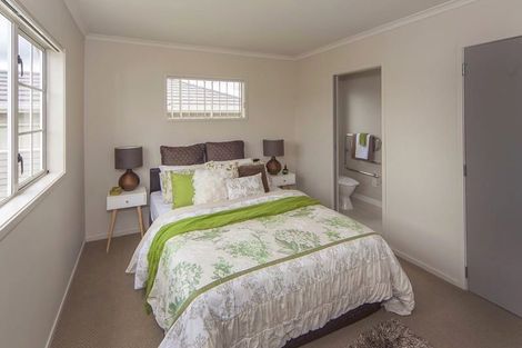 Photo of property in 23 Mulvaney Crescent, Henderson, Auckland, 0612