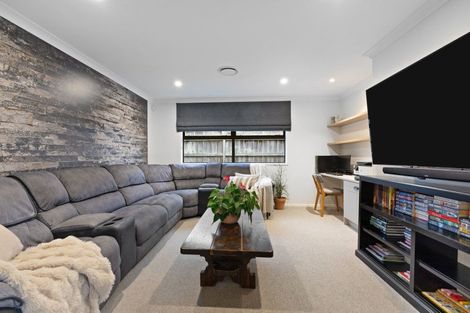 Photo of property in 160 Lakes Boulevard, Pyes Pa, Tauranga, 3112