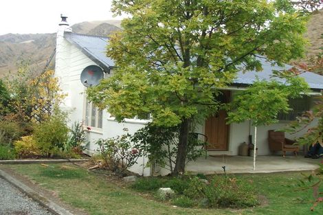 Photo of property in 19 Sutherland Road, Omarama, 9412