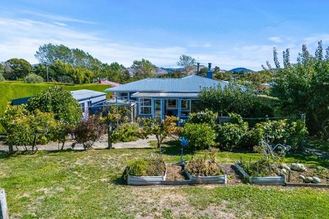 Photo of property in 2 Key Crescent, Seddon, 7210