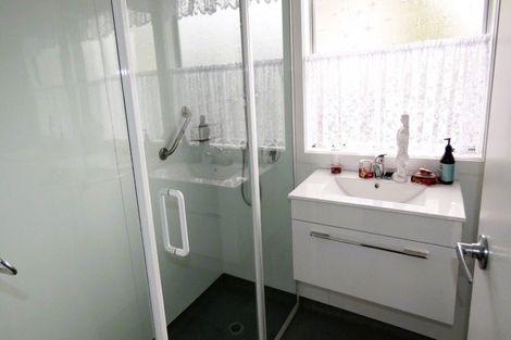 Photo of property in 22 Roebuck Street, Westport, 7825