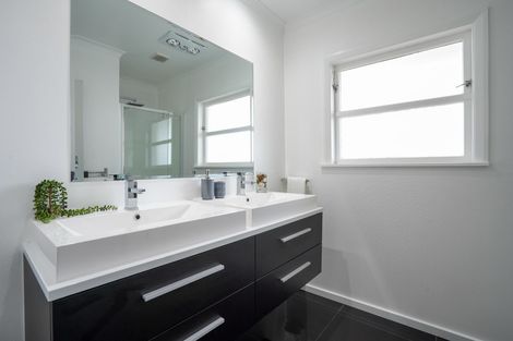 Photo of property in 10 Hurley Place, Awapuni, Palmerston North, 4412