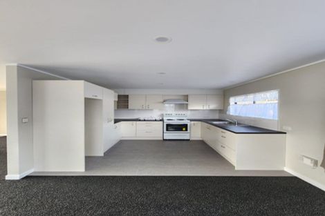 Photo of property in 1/14 Nerissa Place, Randwick Park, Auckland, 2105