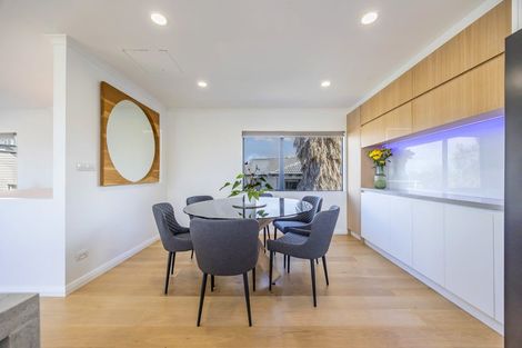 Photo of property in 40 Coventry Way, Long Bay, Auckland, 0630