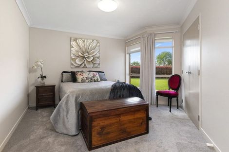 Photo of property in 21 Old Barn Road, Opaheke, Papakura, 2584