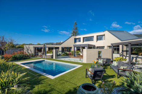 Photo of property in 6 Ardilea Avenue, Stoke, Nelson, 7011