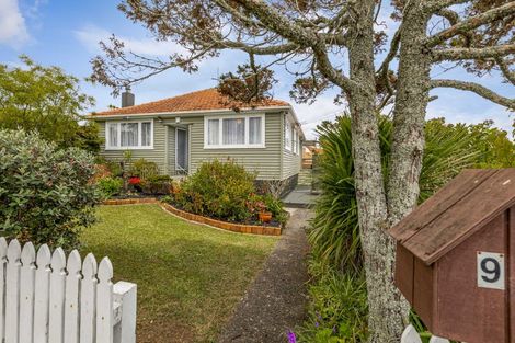 Photo of property in 9 Ambler Avenue, Glen Eden, Auckland, 0602