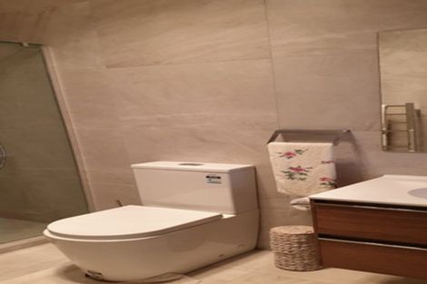 Photo of property in 4 Kauri Grove Drive, Kumeu, 0810