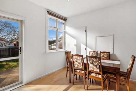 Photo of property in 127 Fitzroy Street, Forbury, Dunedin, 9012