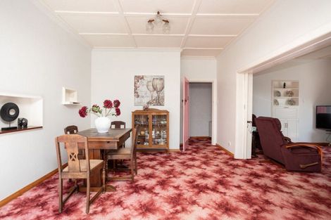 Photo of property in 16 Trafalgar Street, Dannevirke, 4930