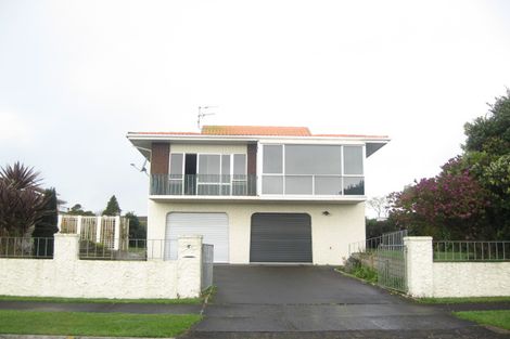 Photo of property in 3 Park Lane, Waitara, 4320