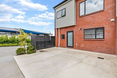 Photo of property in 2 Fermi Lane, Papakura, 2110