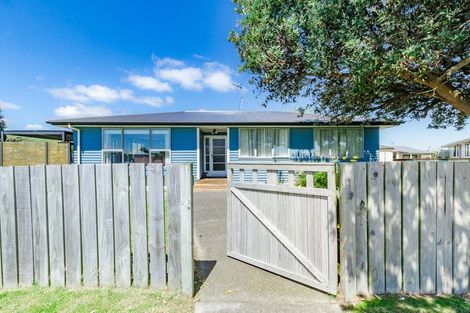 Photo of property in 1 Anikia Court, Paraparaumu, 5032