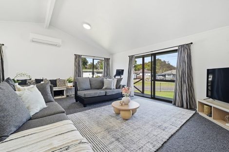 Photo of property in 5 Ngareta Road, Mourea, Rotorua, 3074