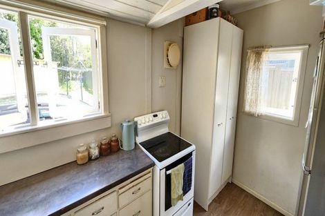 Photo of property in 238 Bridge Street, Eltham, 4322