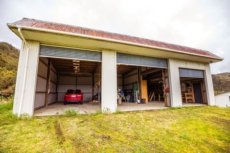 Photo of property in 14 Oxford Street, Taylorville, Greymouth, 7805