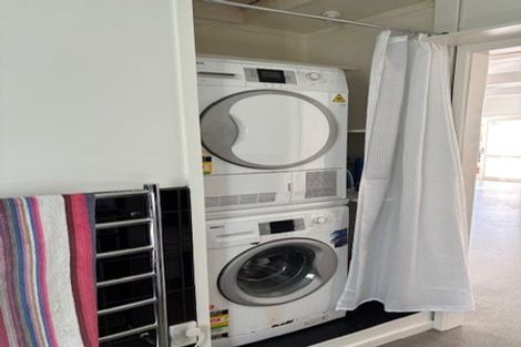 Photo of property in 30 Wairau Avenue, Avondale, Auckland, 1026
