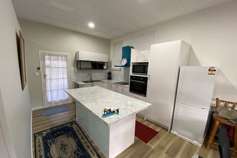 Photo of property in 32 Nile Road, Kelston, Auckland, 0602