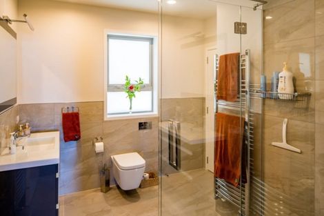 Photo of property in 51 Dowse Drive, Maungaraki, Lower Hutt, 5010