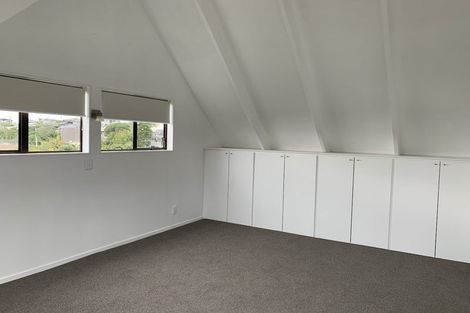 Photo of property in 23a Melandra Road, Stanmore Bay, Whangaparaoa, 0932