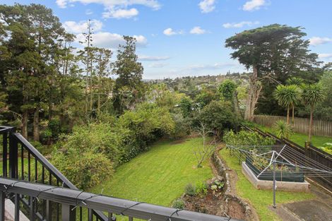 Photo of property in 37 Derwent Crescent, Titirangi, Auckland, 0604