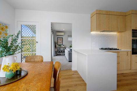 Photo of property in 8 Woodstock Crescent, Leamington, Cambridge, 3432