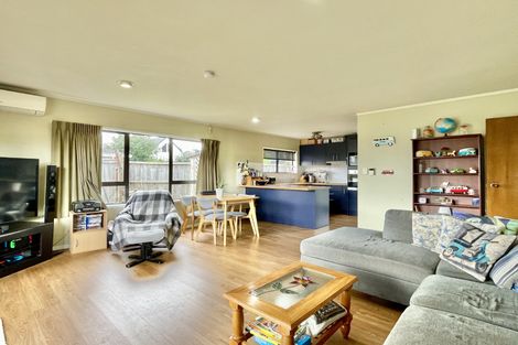 Photo of property in 49a Great South Road, Papatoetoe, Auckland, 2025