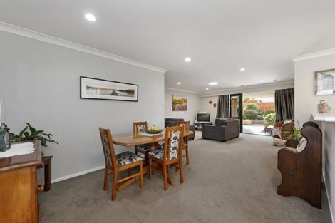 Photo of property in 8 Bramley Drive, Rototuna, Hamilton, 3210