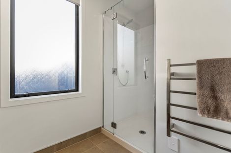 Photo of property in 8 Aveline Place, Glen Innes, Auckland, 1072