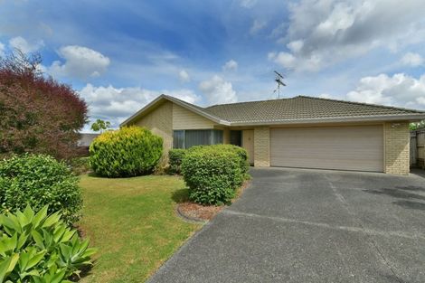 Photo of property in 9 Kath Hopper Drive, Orewa, 0931