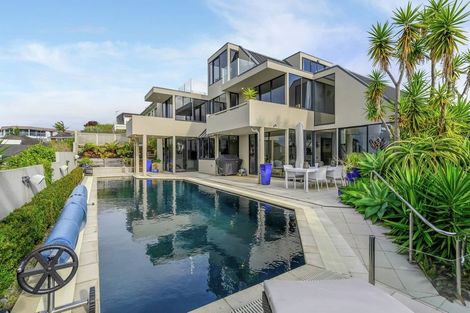 Photo of property in 17 Malloy Place, Eastern Beach, Auckland, 2012