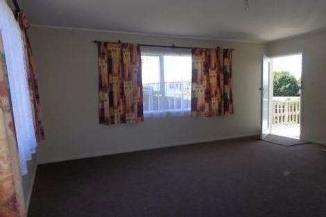 Photo of property in 2/341 Royal Road, Massey, Auckland, 0614