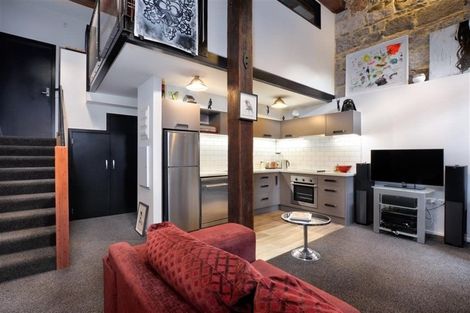 Photo of property in 3/5 Jetty Street, Dunedin Central, Dunedin, 9016