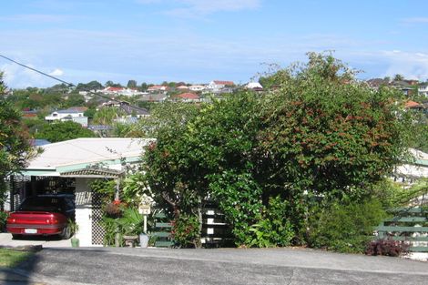 Photo of property in 24a Kiteroa Terrace, Rothesay Bay, Auckland, 0630