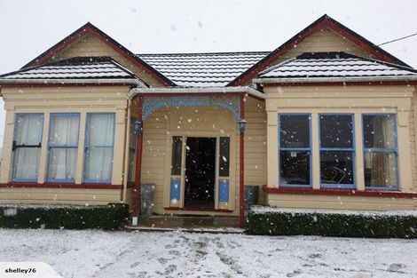 Photo of property in 27 Main Road, Owaka, 9535