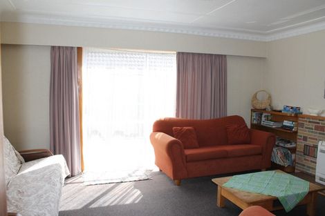 Photo of property in 114 Park Street, Winton, 9720