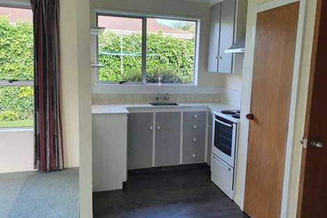 Photo of property in 2/36 Chipping Lane, Redwood, Christchurch, 8051